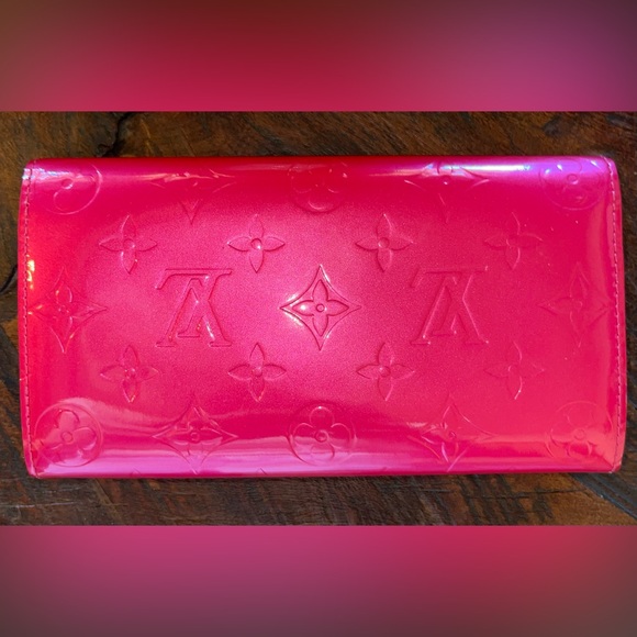 ULTRA RARE HTF LOUIS VUITTON Vernis Barbie Hot Pink Wallet - Picture 2 of 12